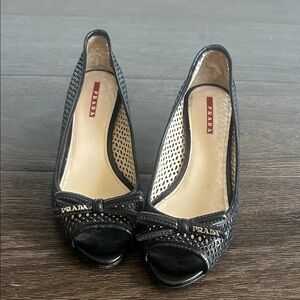 Prada Calzature Donna Peep Toe Bow Wedges size 6.5 (EU 37)